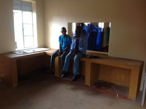 Serving and cleaning area needs to be tiled and finished.